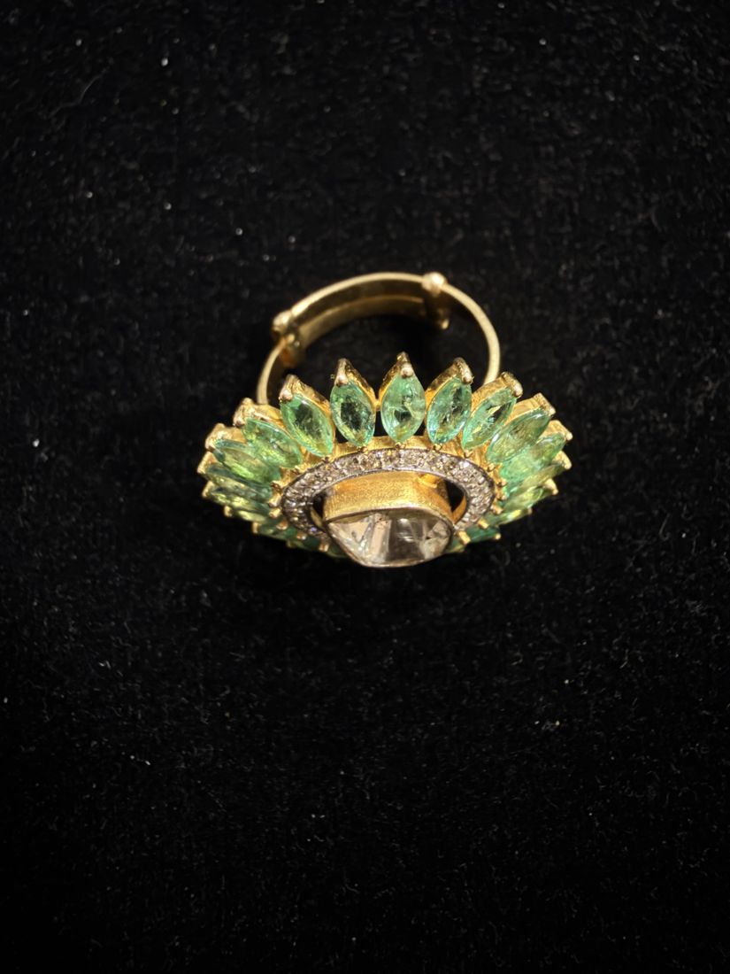Emerald and polki ring